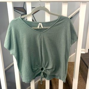 Cropped flowy t shirt
